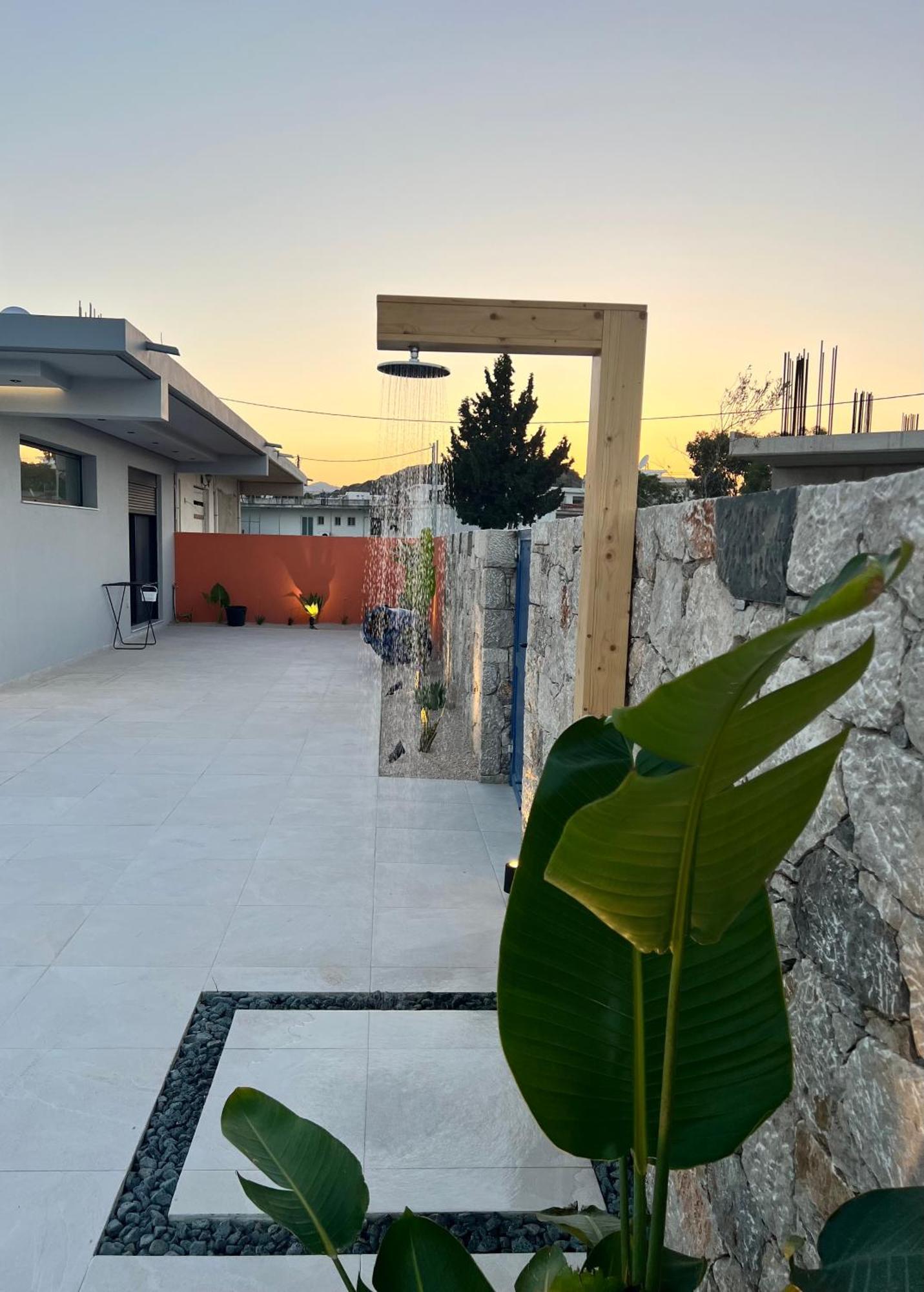Cora May Central Villa With Private Pool 200M To The Beach Faliráki Kültér fotó